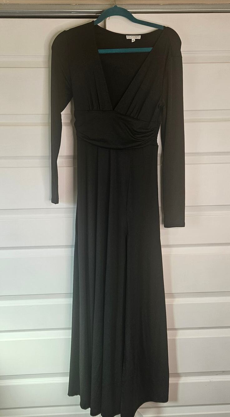 Baltic Born Arianna Deep V-Neck Long Sleeve Front Slit Maxi Dress Size M